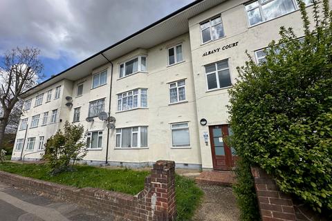 2 bedroom flat for sale, Blundell Road, Edgware, HA8
