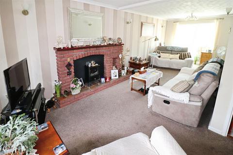 undefined, Moor Park Close, Nuneaton CV11