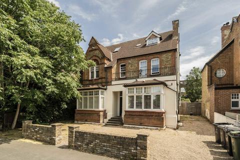 Ambleside Avenue, London SW16