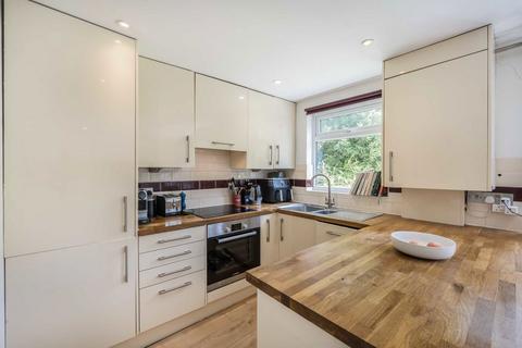 2 bedroom flat for sale, Ambleside Avenue, London SW16