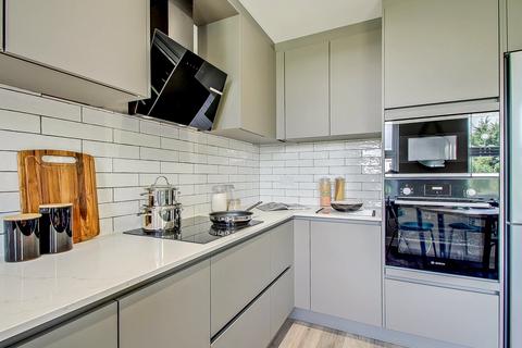 3 bedroom apartment for sale, Beaconsfield Road, London, N11
