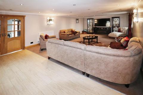 4 bedroom detached bungalow for sale, Shilton Lane, Coventry CV7