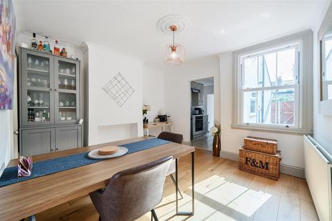 10 Windmill Lane, Long Ditton, Surbiton, KT6 5QE