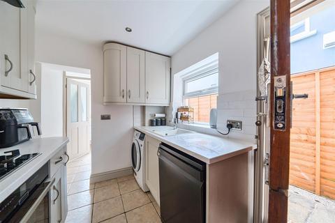 10 Windmill Lane, Long Ditton, Surbiton, KT6 5QE