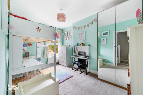 2 Clitherow Road, Brentford, TW8 9JS