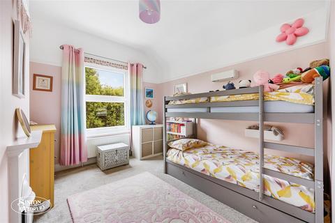 2 Clitherow Road, Brentford, TW8 9JS