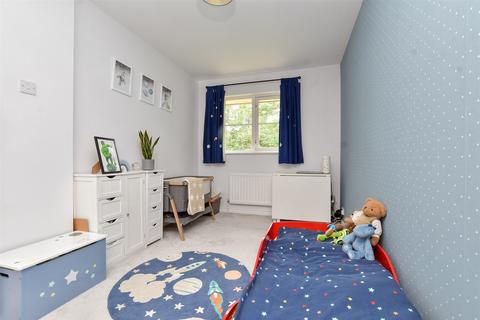 80 Autumn Drive, Sutton, SM2 5BA