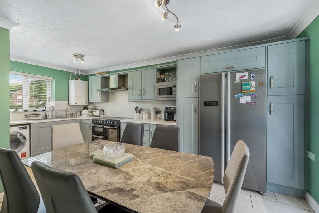 3 Churchgate (Sutterton)-12