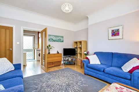 25 Broadhurst Road, Easthouses, Dalkeith, EH22 4DP