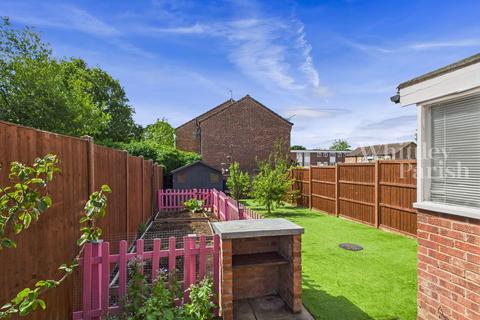 undefined, Gainsborough Avenue, Diss