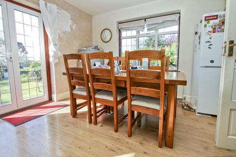 undefined, Old Hatch Manor, Ruislip HA4