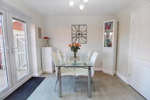 5 Centenary Place, Blunham, Bedford, MK44 3FA