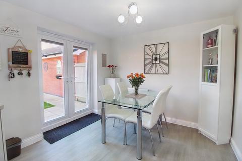 5 Centenary Place, Blunham, Bedford, MK44 3FA