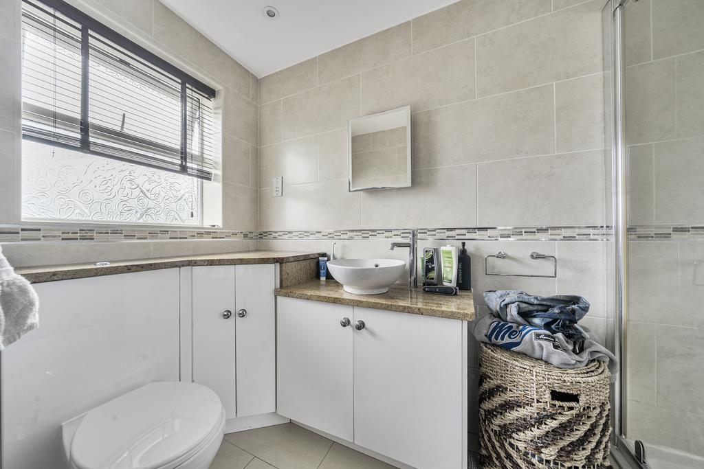 Ensuite
