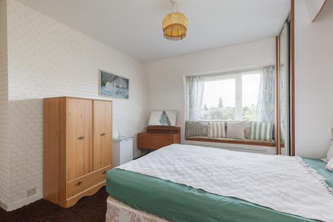 1 Broompark Road, Edinburgh, EH12 7JZ
