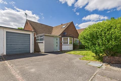 Castle Avenue, Highcliffe, Christchurch, Dorset, BH23