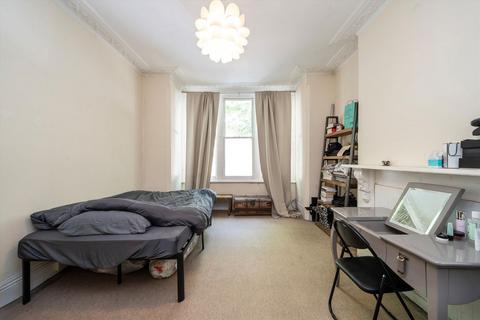 1 bedroom flat to rent, Linden Gardens, London W4