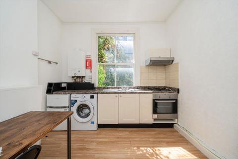 1 bedroom flat to rent, Linden Gardens, London W4
