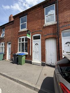 3 bedroom terraced house to rent, Highfield Road, Rowley Regis B65