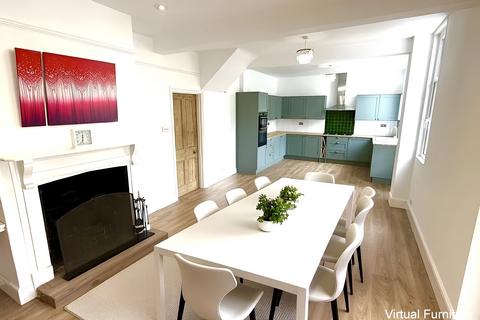 7 bedroom detached house for sale, Main Street, Peasmarsh TN31