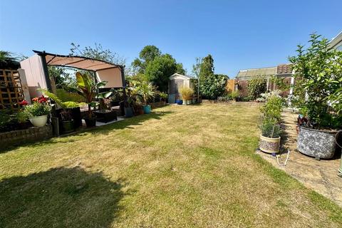 5 bedroom detached house for sale, Marlborough Avenue, Tillingham, Southminster