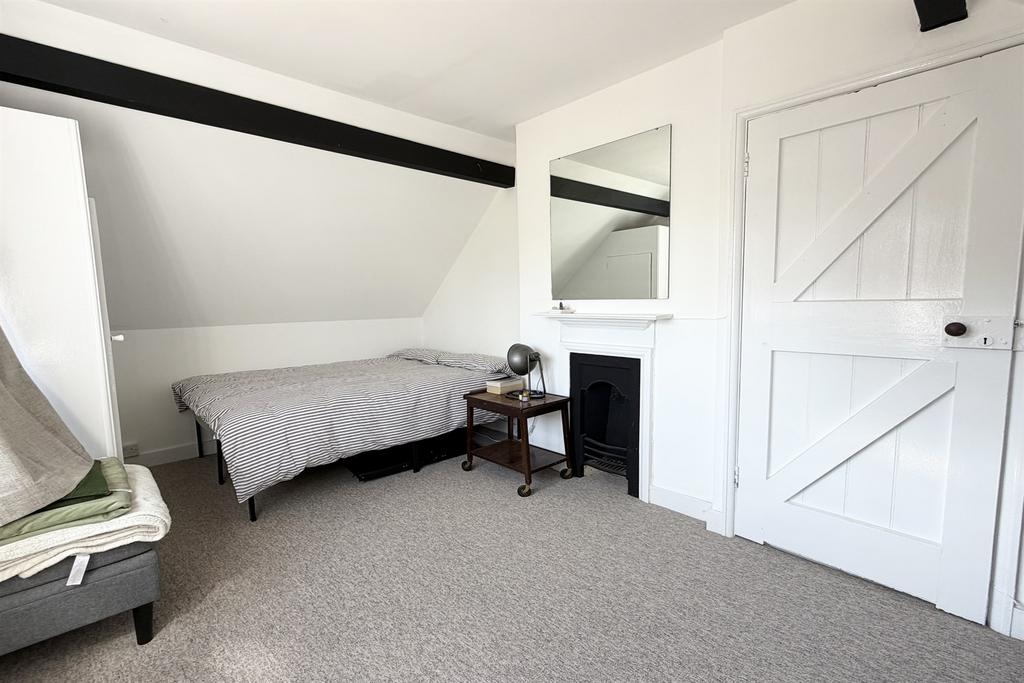 House in Oxford, Littlemore Park, Littlemore - More