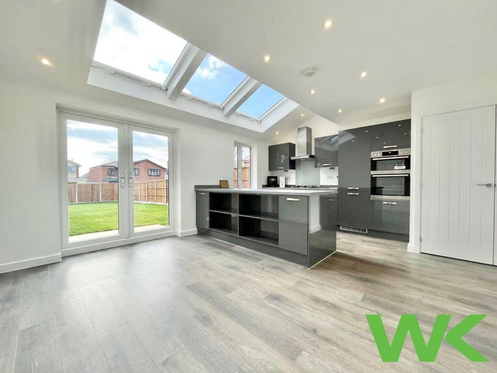 Fitted Breakfast Kitchen