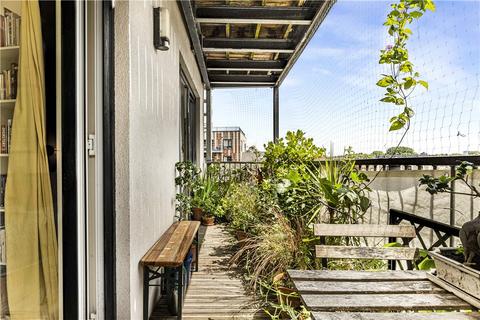 1 bedroom apartment for sale, Collent Street, London, E9