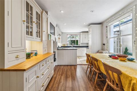 4 bedroom terraced house for sale, Chestnut Grove, London, SW12