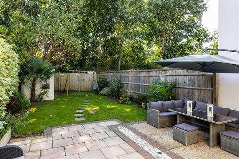 3 bedroom semi-detached house for sale, Holmesdale Road, Reigate