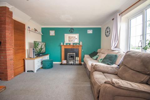 3 bedroom semi-detached house for sale, Atherstone Close, Oadby