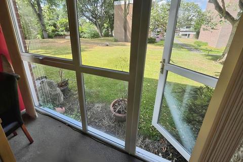 3 bedroom flat for sale, Mulroy Road, Sutton Coldfield