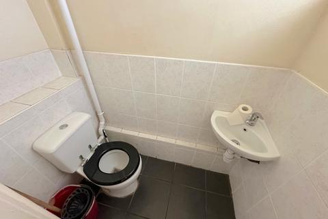 9 Astbury Close, Wolverhampton, WV1 2DD