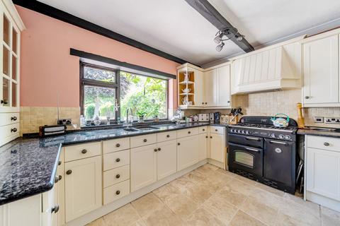 2 bedroom bungalow for sale, Milford Road, Elstead, GU8