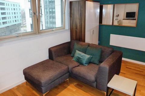 1 bedroom flat to rent, Marsh Lane, Leeds, UK, LS9