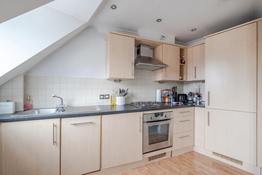 1416570-15-6995e3...