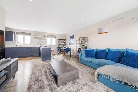 2 bedroom penthouse for sale, Clapham High Street, SW4