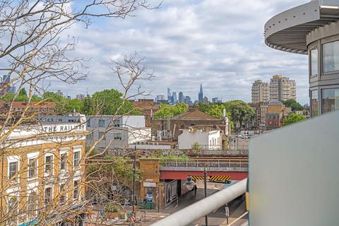 2 bedroom penthouse for sale, Clapham High Street, SW4