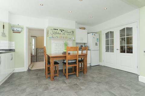 16 Epple Bay Road, Birchington, CT7 9EN