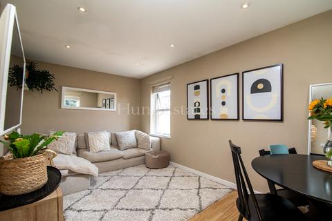 1 bedroom flat for sale, La Rue Horman, Grouville, Jersey. JE3 9GW