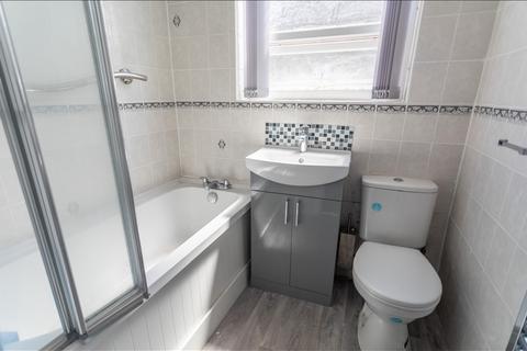 2 Dixon Street, Lees, Oldham, OL4 3NG