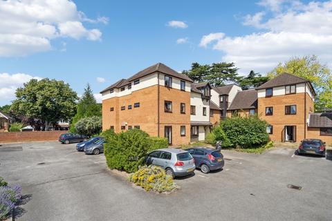CLOSE TO TOWN & STATION, Maidenhead