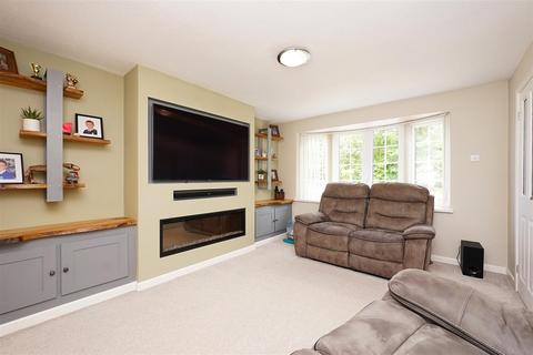 2 Broughton Close, Askam-in-furness, LA16 7HQ