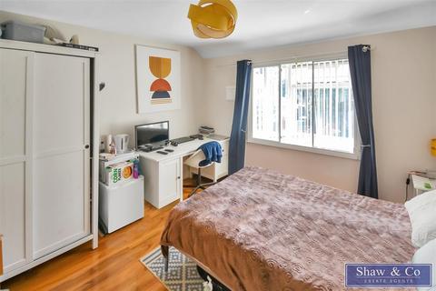 61 Marnell Way, Hounslow, TW4 7LZ
