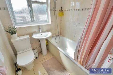 61 Marnell Way, Hounslow, TW4 7LZ