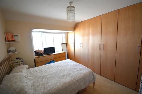 61 Marnell Way, Hounslow, TW4 7LZ