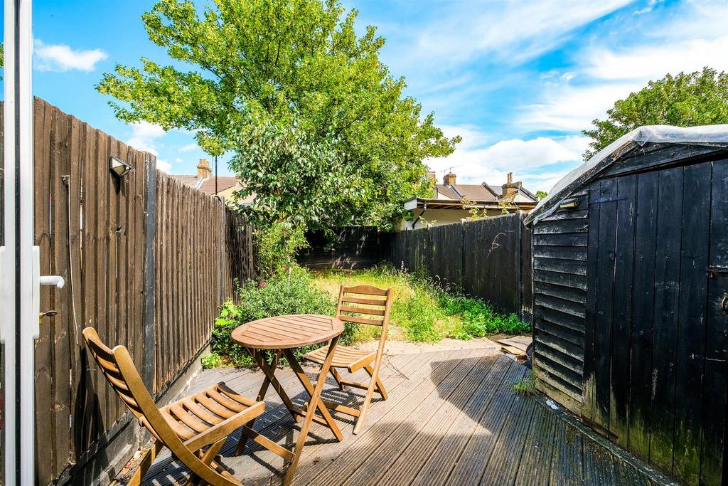 12 Latimer Avenue-17 web.jpg