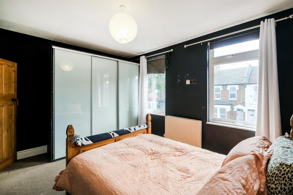 12 Latimer Avenue-24 web.jpg