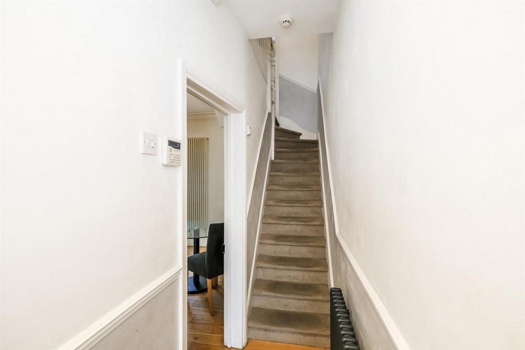 12 Latimer Avenue-1 web.jpg