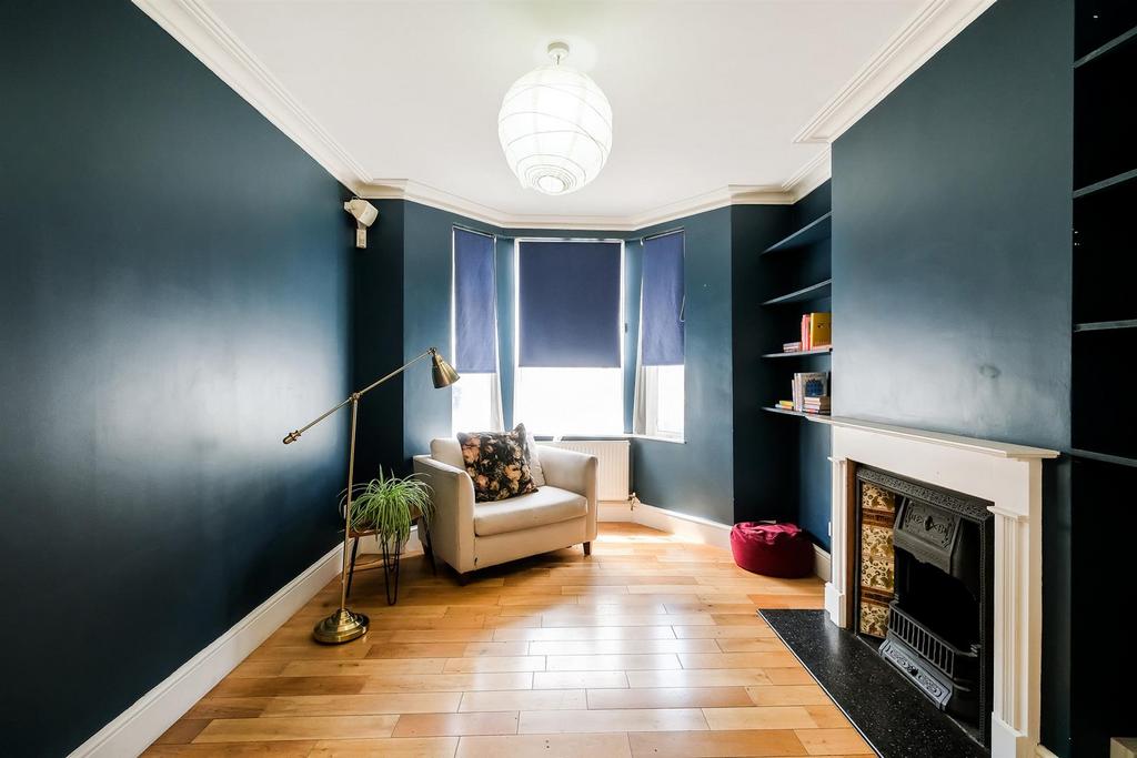 12 Latimer Avenue-3 web.jpg
